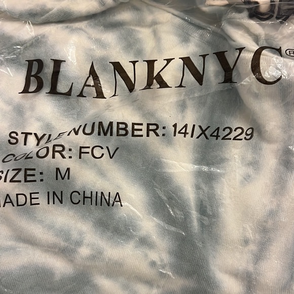 BlankNYC Green-and white tide dye very soft long sleeves top over Sz S & M new - Picture 6 of 11